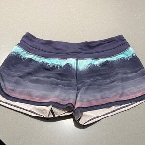 lululemon athletica Gradient Athletic Shorts